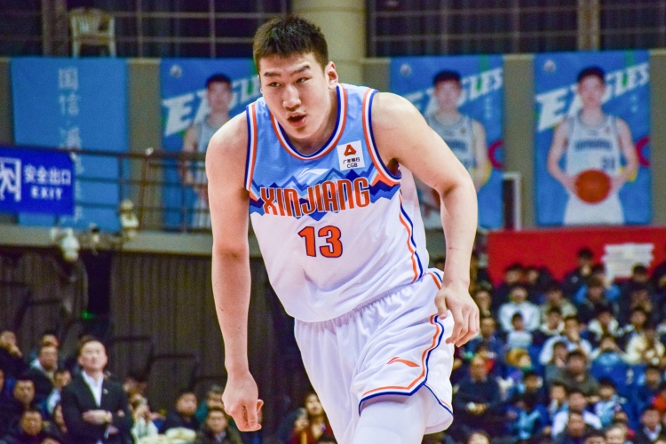 高效輸出！李炎哲半場7中5拿到12分2板1助1斷2帽