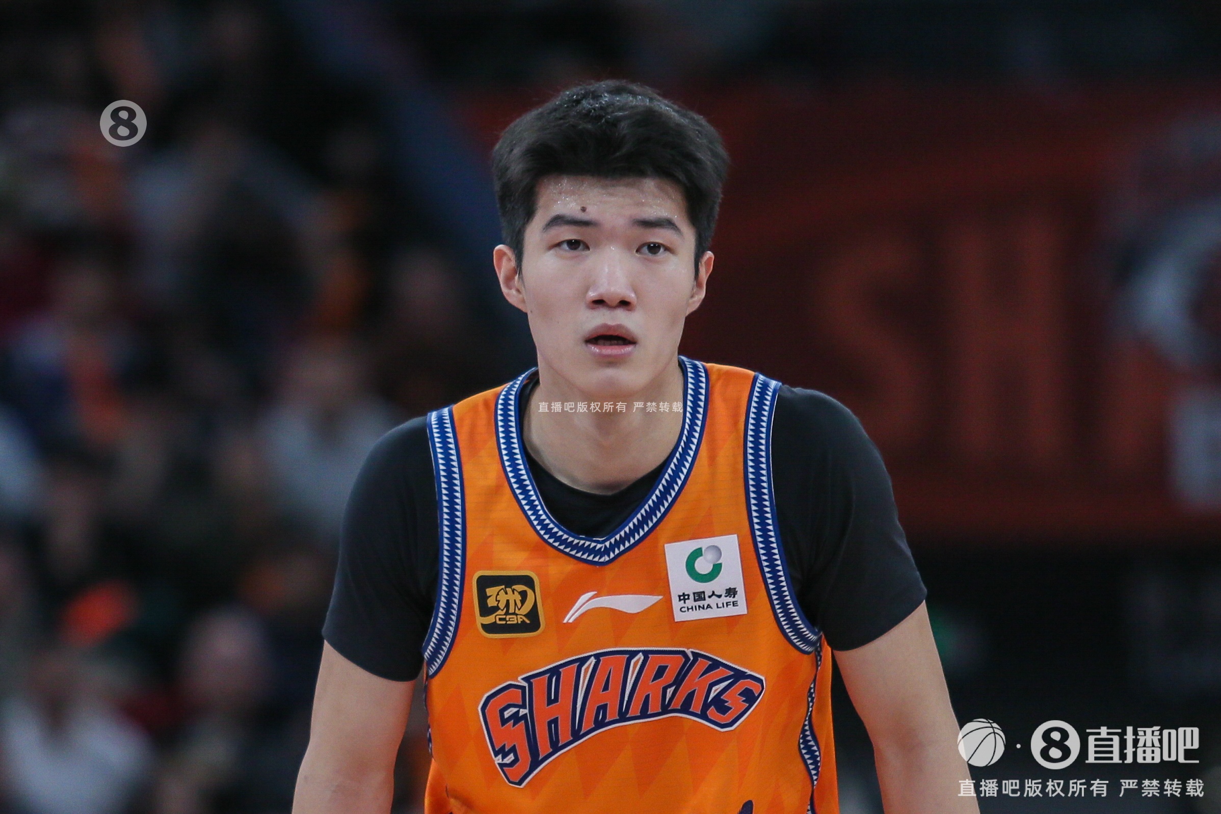 率先發(fā)力！偰李永煒首節(jié)5中4拿到11分 三分4中3